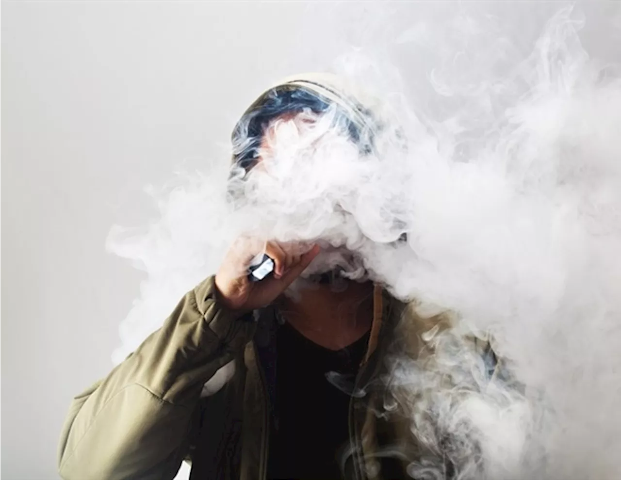 Understanding vaping behavior through digital cohort approach