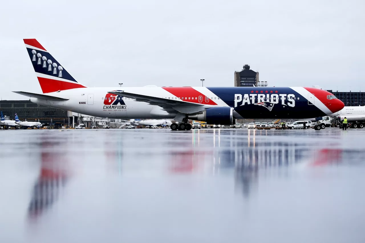 Hershey Bears use Patriots’ plane to fly out west for Calder Cup Finals