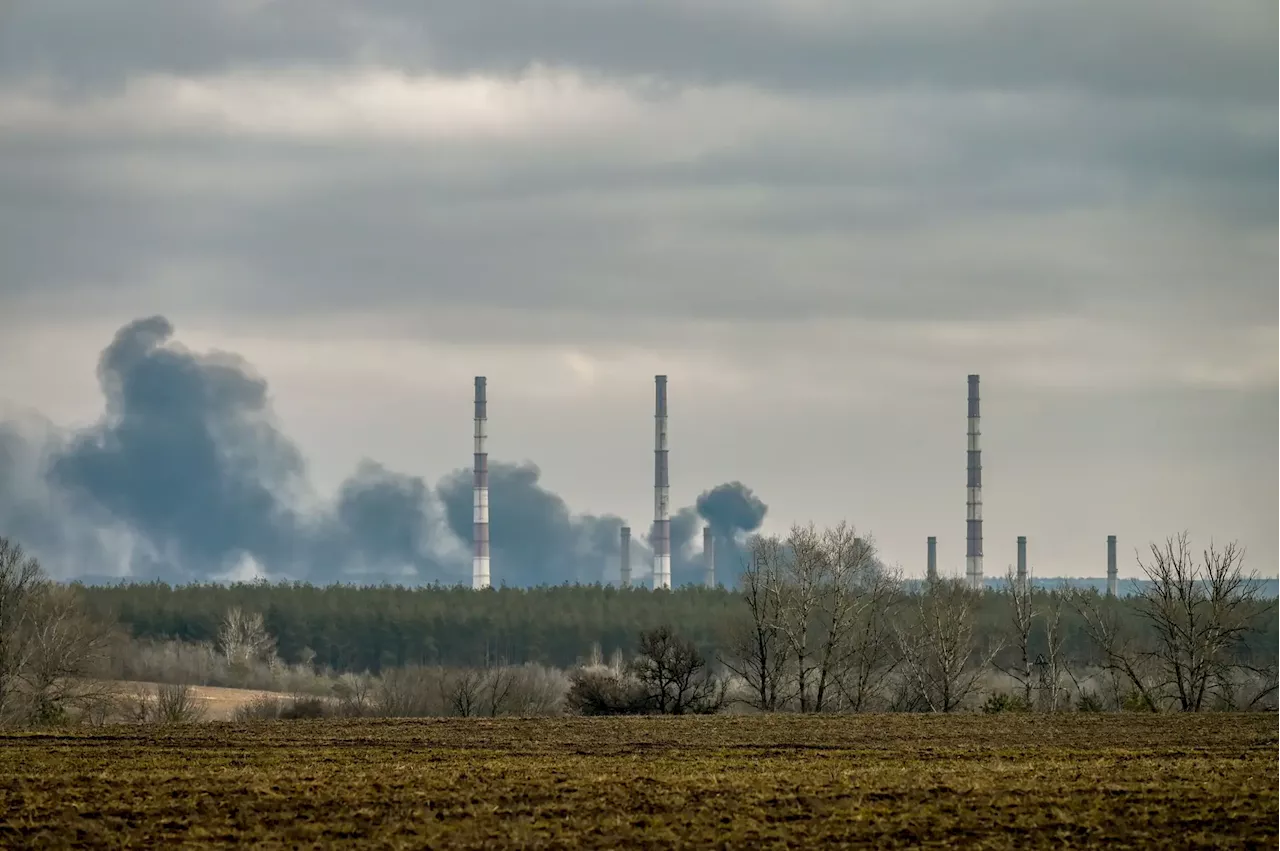 Ataque russo deixa milhares de pessoas sem energia elétrica na Ucrânia