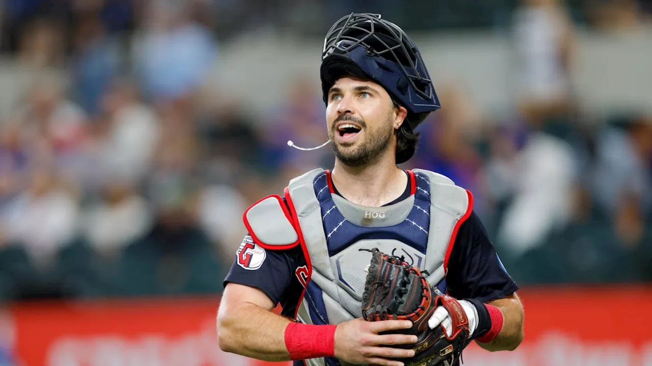 Austin Hedges Leaves Nothing to Imagination With NSFW Plea for All-Star Votes
