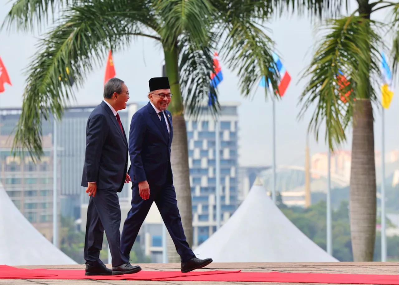 Anwar and Li attend Gombak ECRL station groundbreaking ceremony