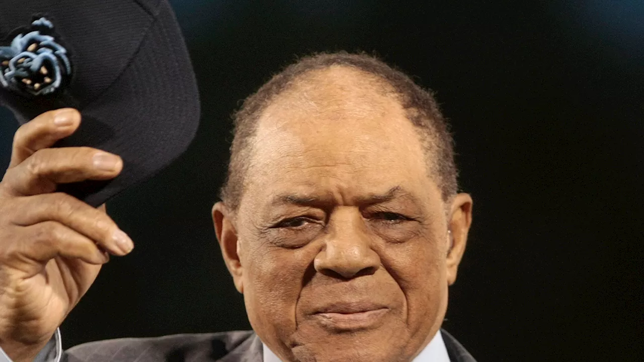 Giants Legend Willie Mays Dead At 93