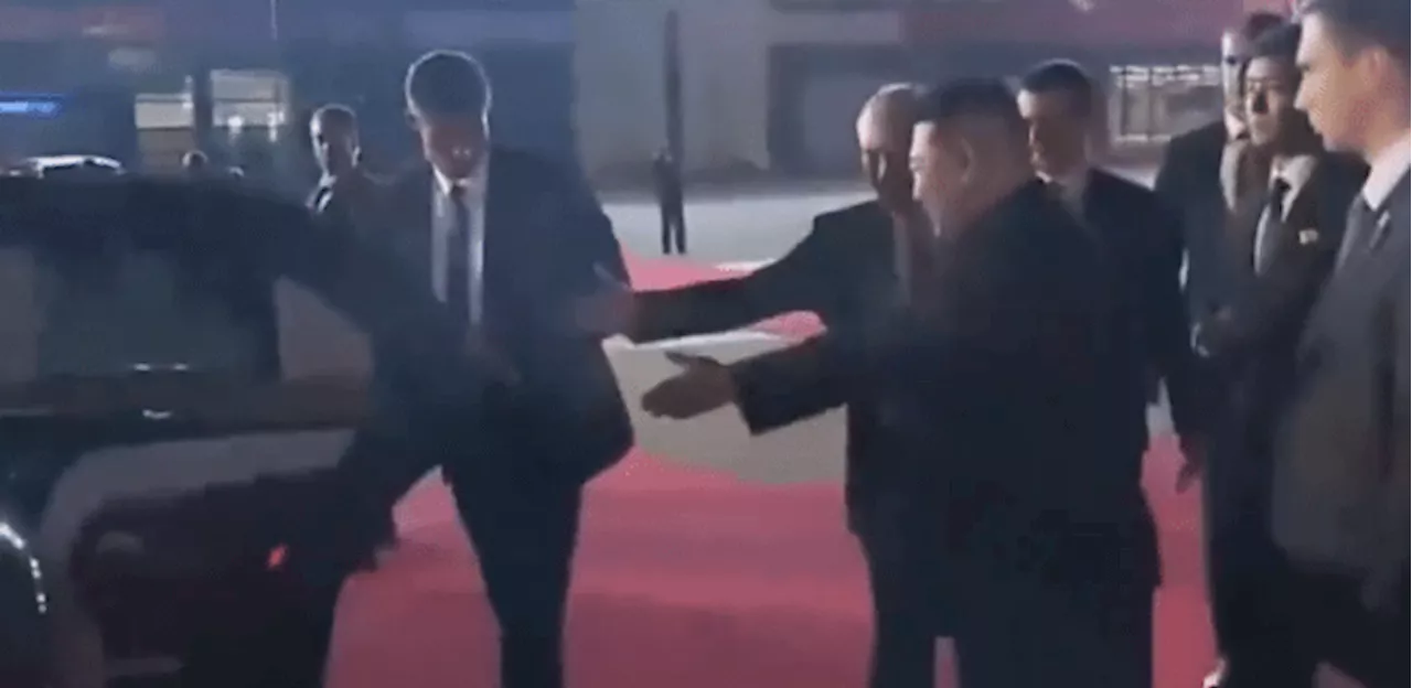 Putin e Kim Jong-Un 'disputam gentileza' na Coreia do Norte; veja o vídeo