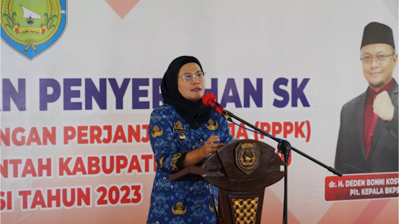 Berikan SK untuk ASN PPPK, Bupati Indramayu Nina Agustina Beri Pesan Menohok