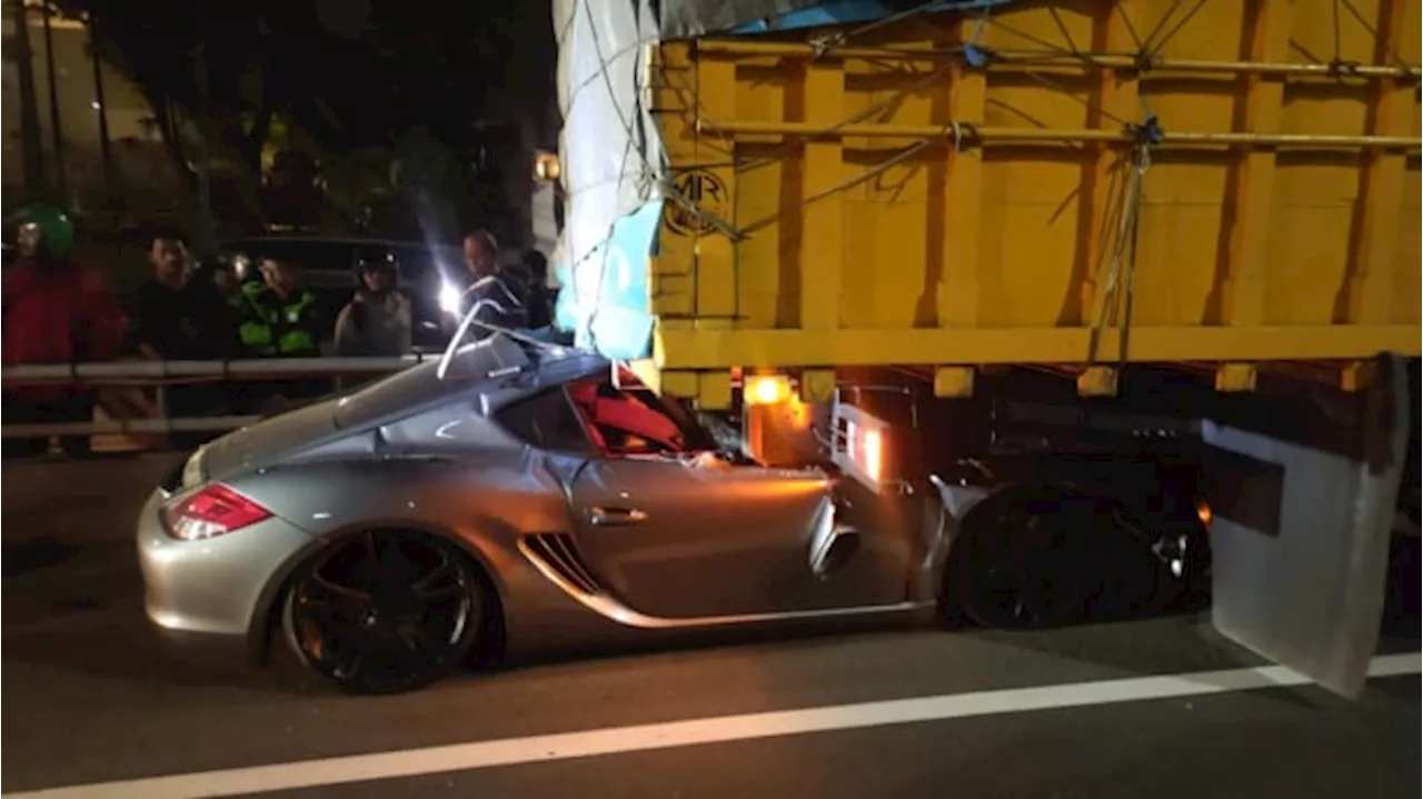 Pengakuan Mengejutkan Sopir Truk yang Dihantam Porsche di Tol Dalam Kota