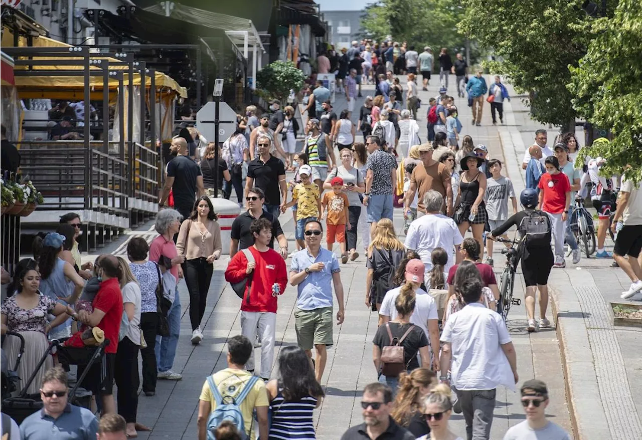 Canada's population grew to top 41 million in the first quarter: StatCan