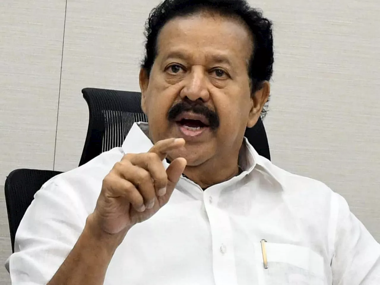 விக்கிரவாண்டி இடைத்தேர்தல் : பாமக கனவை தவிடுபொடியாக்க களத்தில் குதித்த திமுகவின் தளபதிகள்