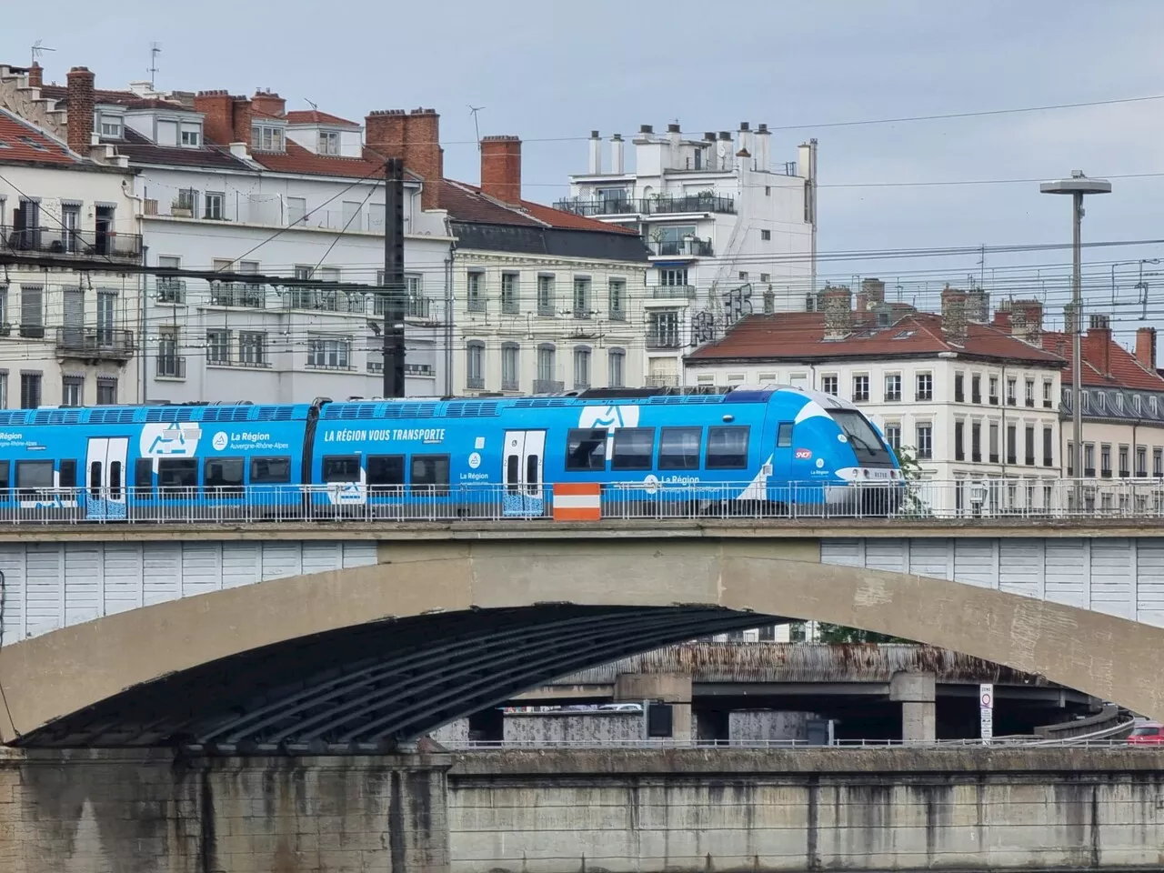 Pass Rail : c'est quoi ce nouvel abonnement SNCF, utilisable en Auvergne-Rhône-Alpes ?