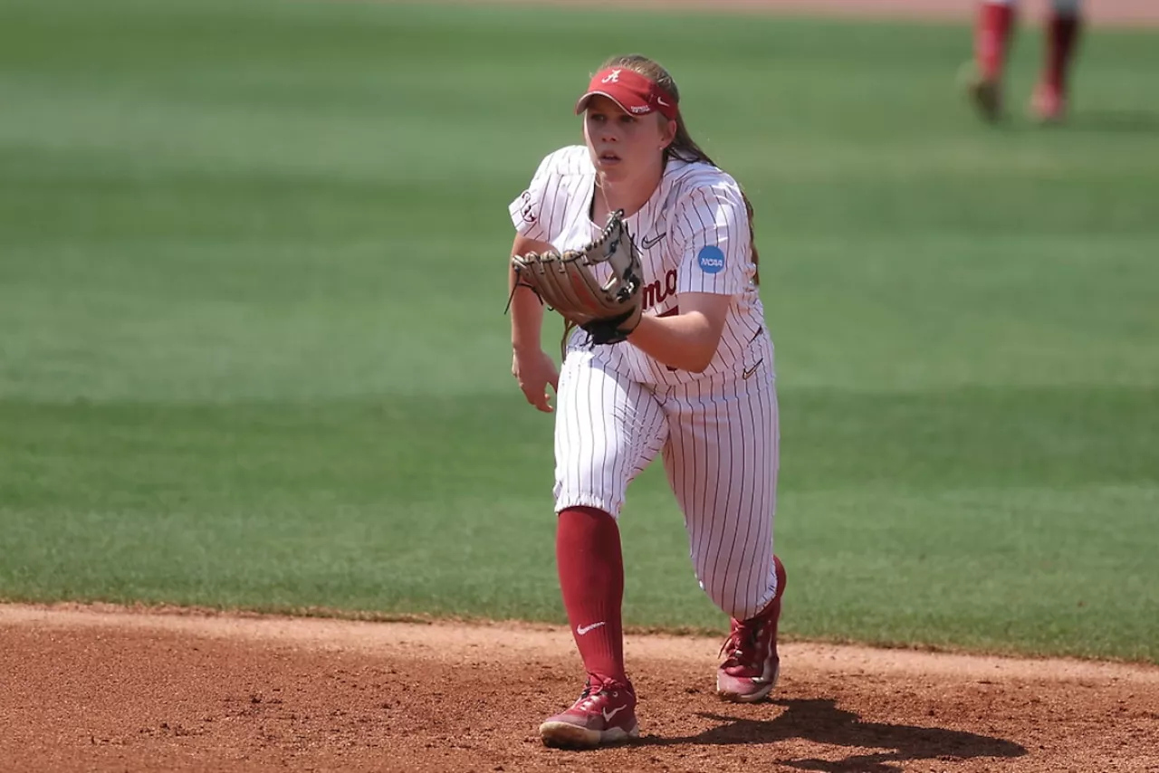 Live updates: Alabama softball vs Florida WCWS elimination game score, lineups and more