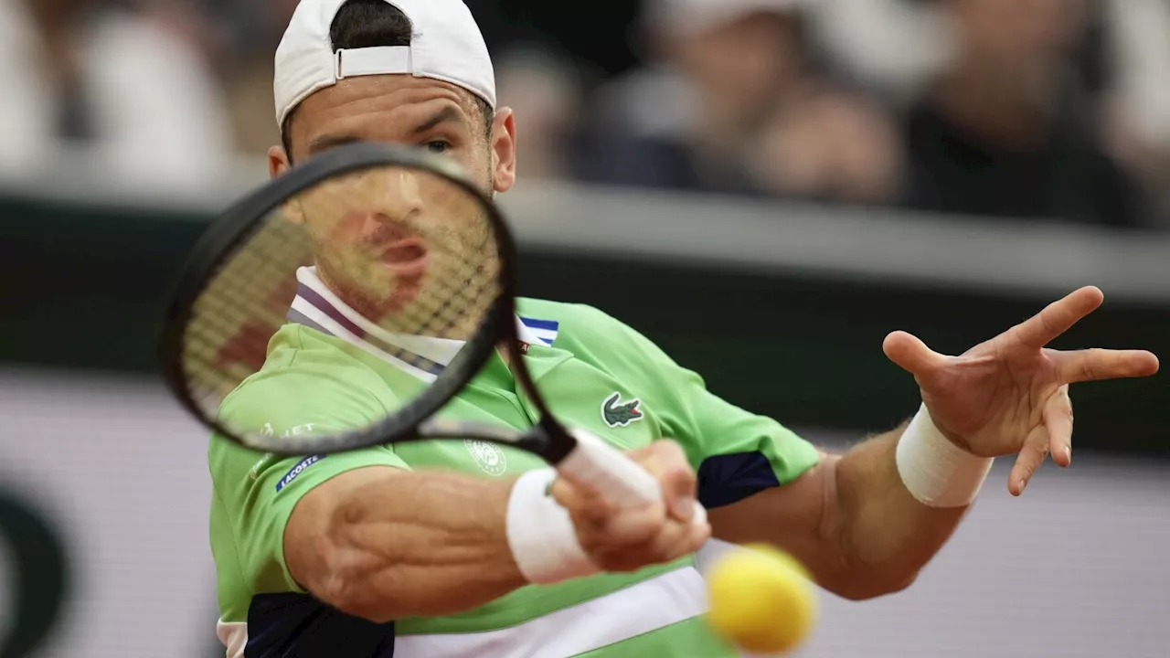 Grigor Dimitrov reaches his first French Open quarterfinal in his 14th appearance