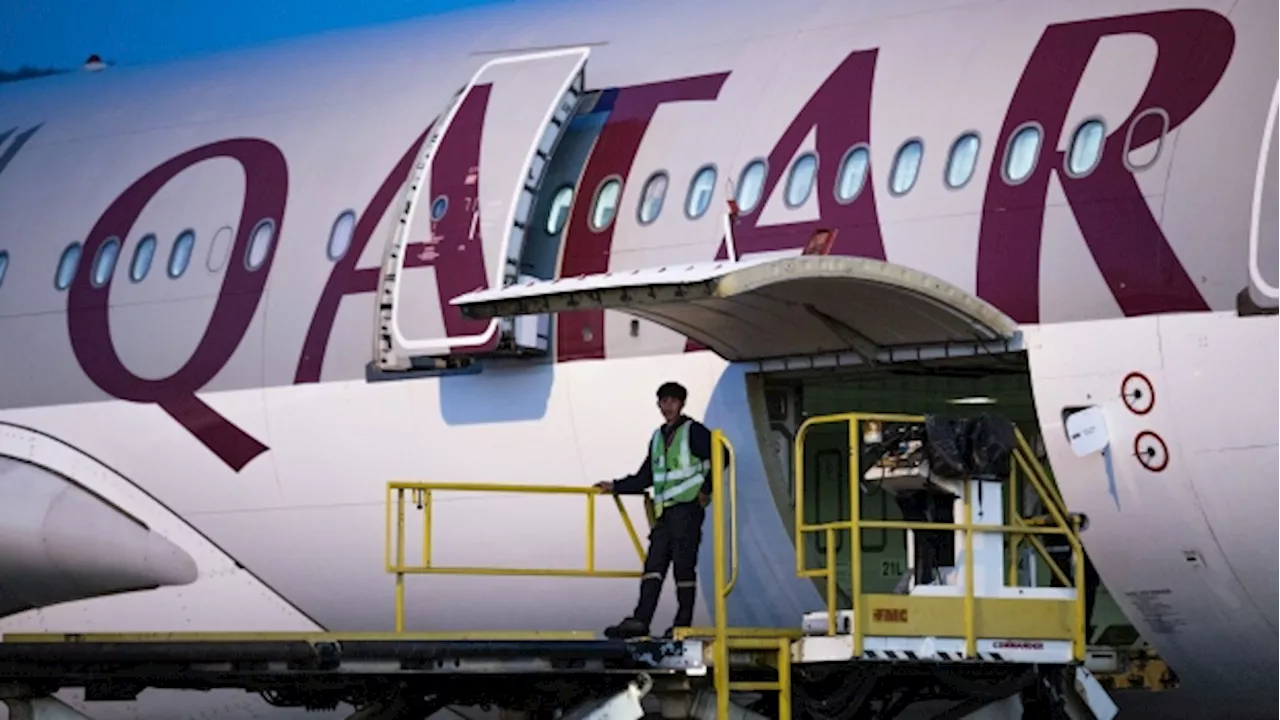 Qatar Airways Closes In on Major Boeing, Airbus Widebody Order