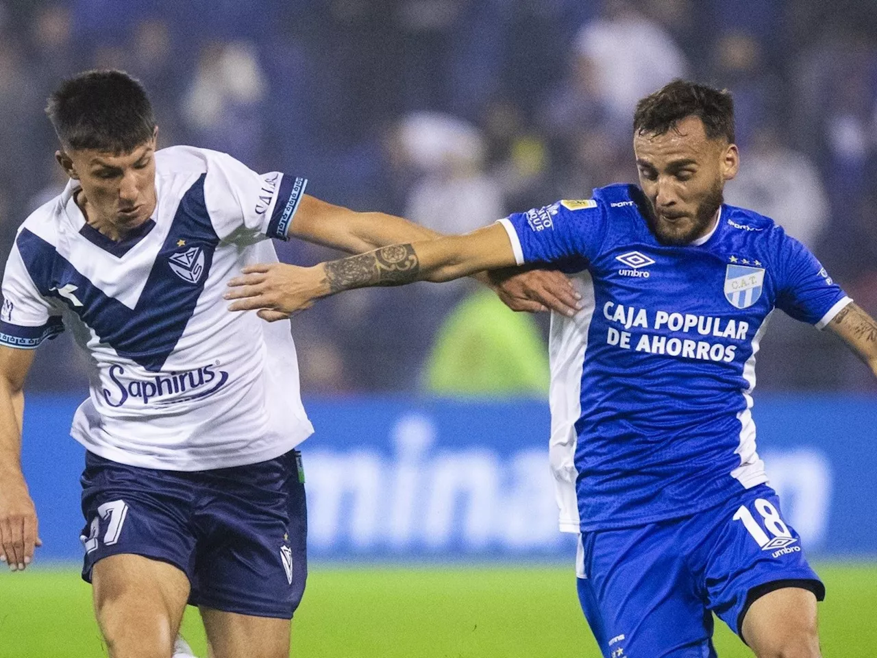 Un golazo de tiro libre rescató a Vélez y al final hubo empate con Atlético Tucumán