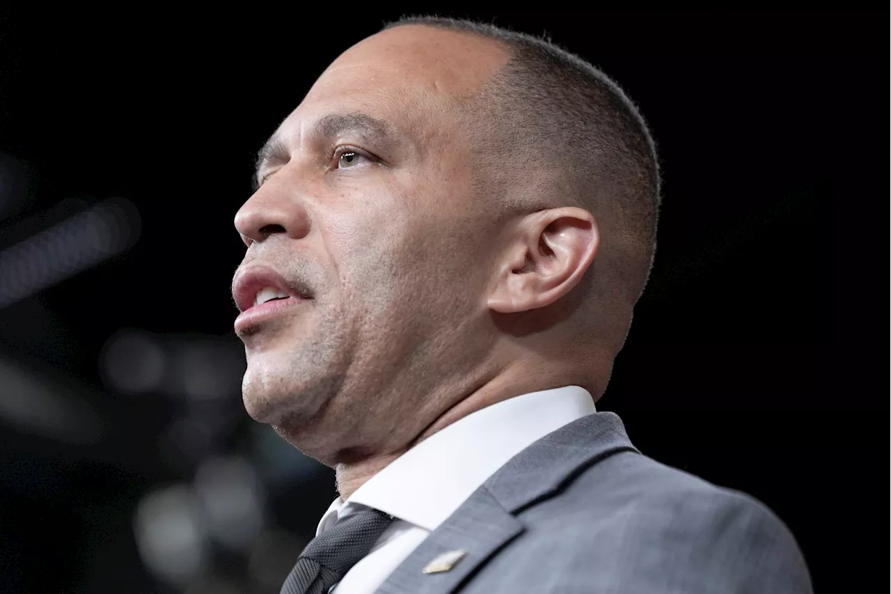 Hakeem Jeffries dodges agreeing with Schumer position against Netanyahu