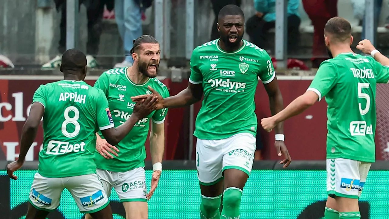 Saint-Étienne est de retour en L1, Metz relégué après un barrage fou