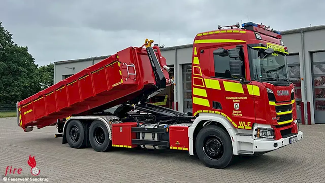 D: 3-Achs-Scania als neues Wechselladerfahrzeug der Feuerwehr Sandkrug