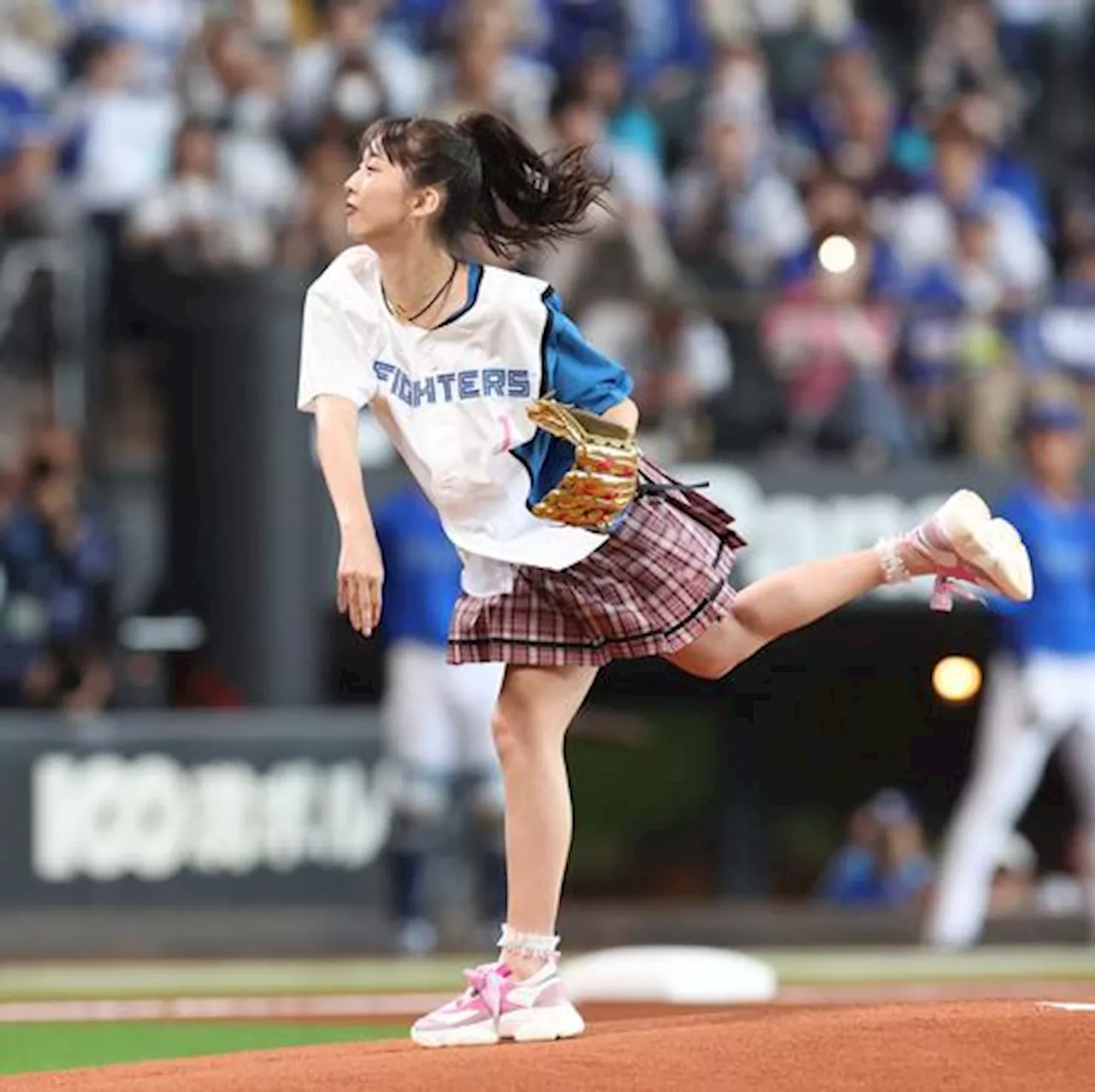 【日本ハム】モーニング娘。牧野真莉愛が始球式「“つーたん”に任せれば日本一になる」