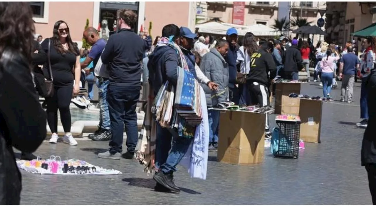 Roma, assalto di abusivi e saltafila: dal Colosseo a piazza di Spagna, ecco dove sono