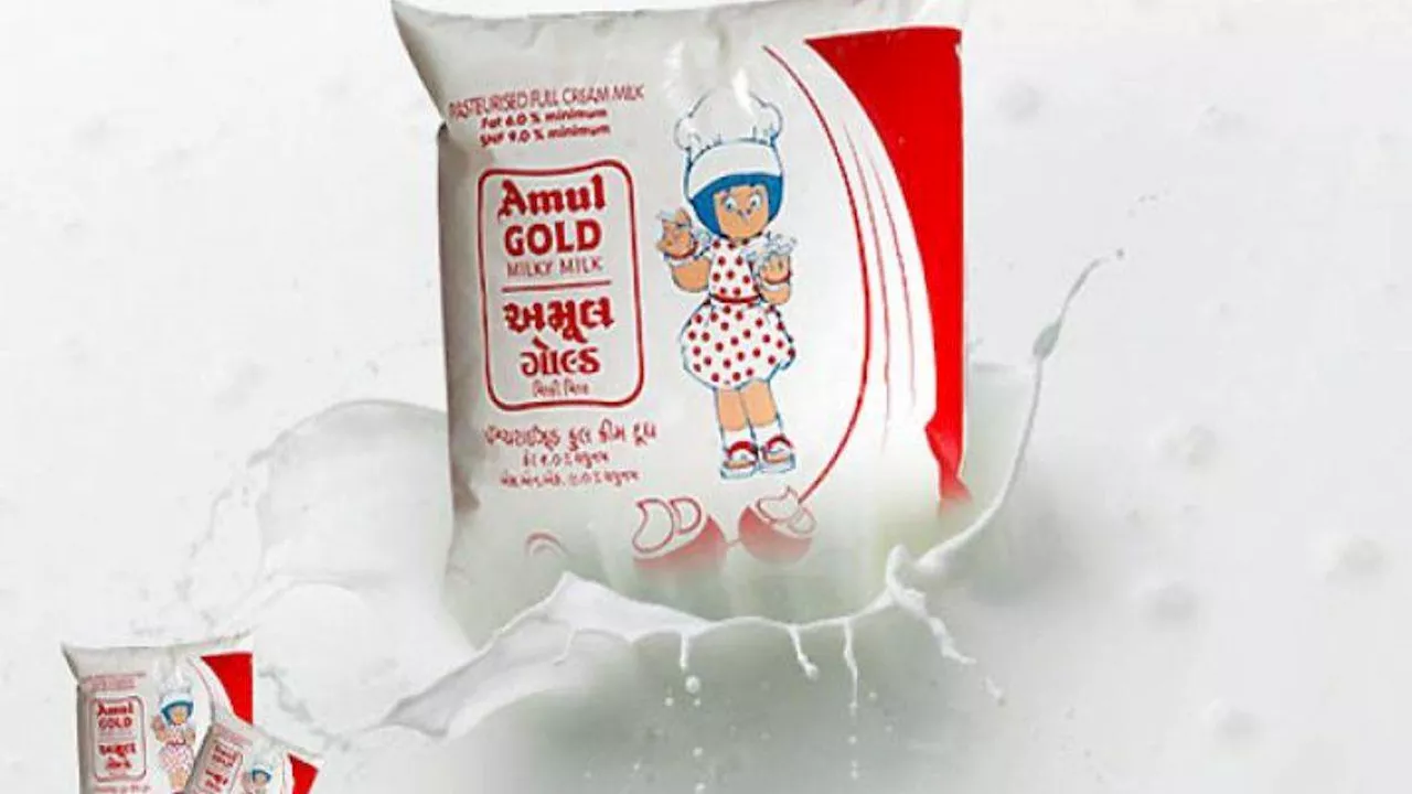 Amul Milk Price: कल से 2 रुपये महंगा मिलेगा अमूल दूध, जानिए क्या होगी नई कीमत