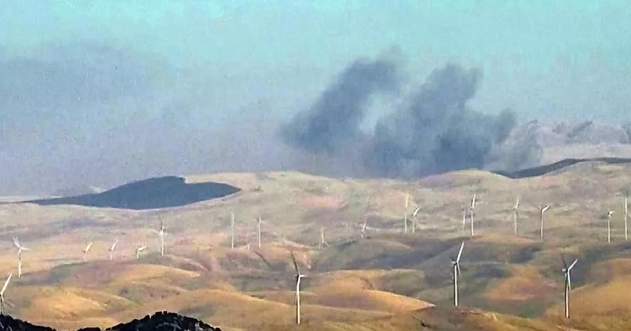 Wind-driven grass fire forces East Bay evacuations; two firefighters injured