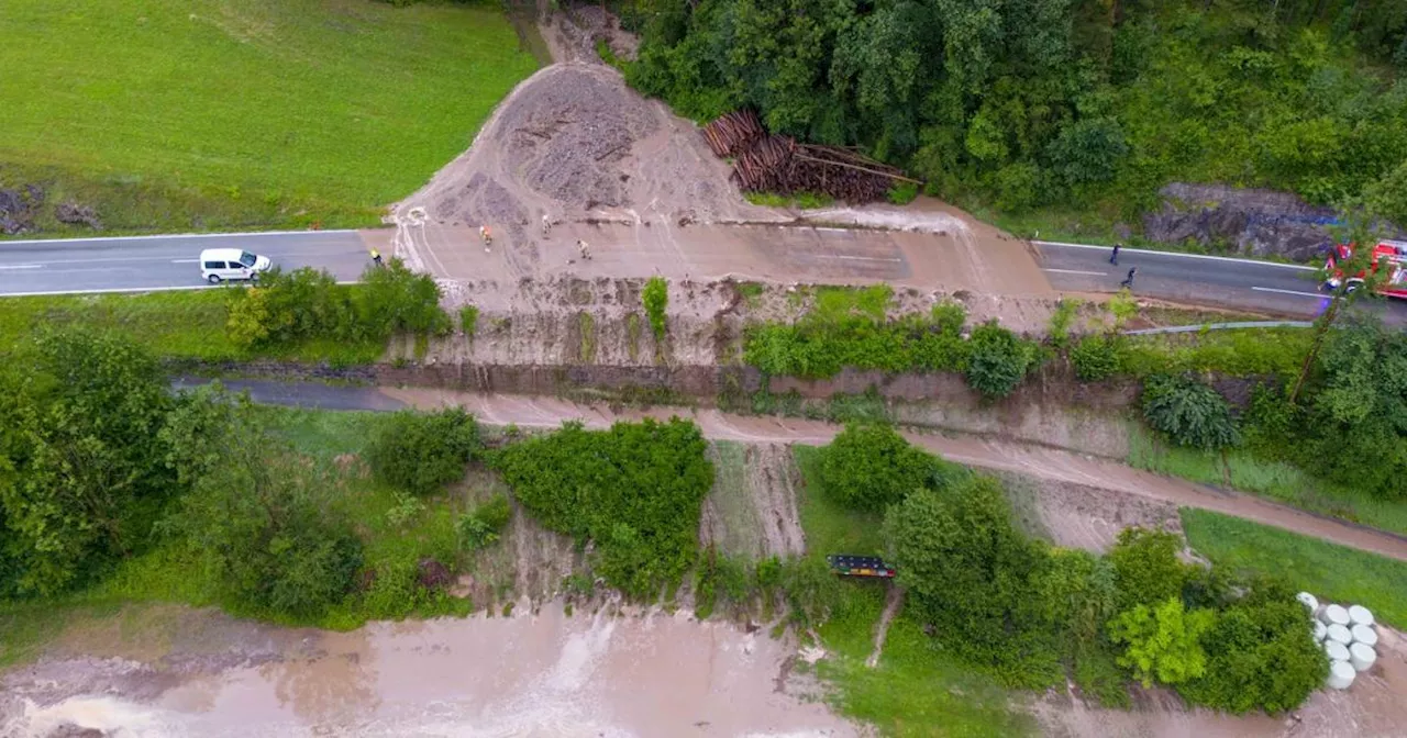 Unwetter: Angespannte Lage am Inn, Hangrutsch in Osttirol