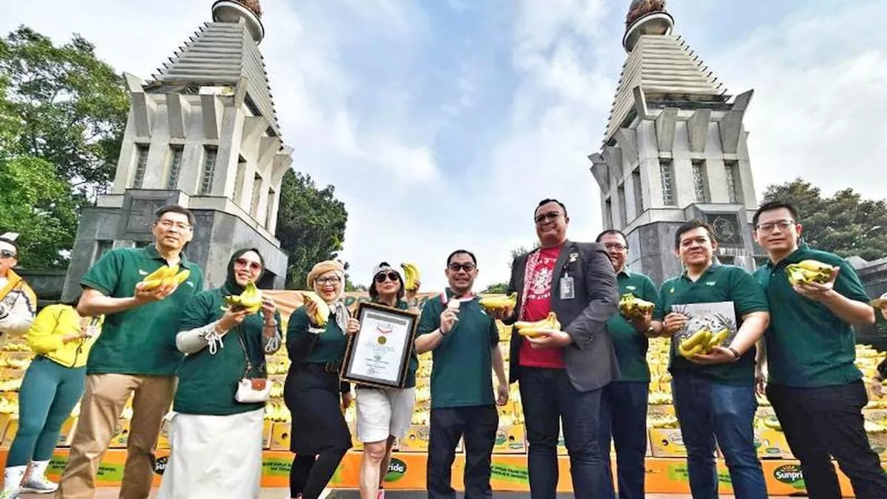 Pesan Pentingnya Makan Pisang untuk Kesehatan di Pemecahan Rekor MURI untuk Pajangan Pisang Terbanyak