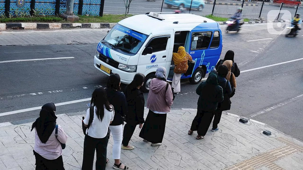 PT Transjakarta Berhentikan Sopir Mikrotrans yang Ugal-ugalan di Jalan, Bikin Pelajar Terjatuh