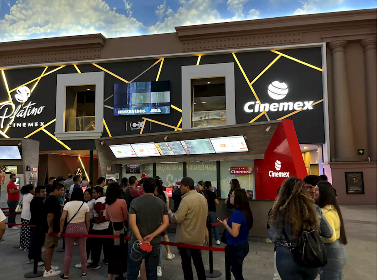 Largas filas en Cinépolis y Cinemex de mexicanos luego de votar