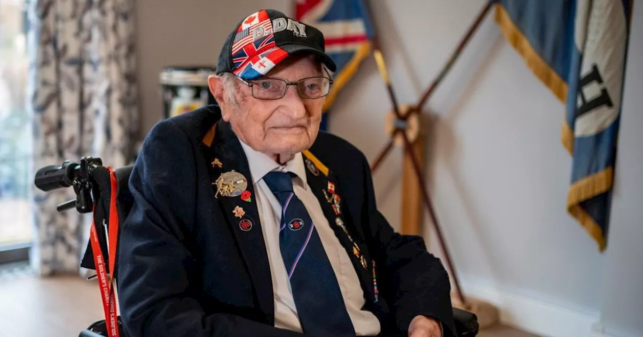 'Inspiring' D-Day veteran, 100, dies days before 80th anniversary