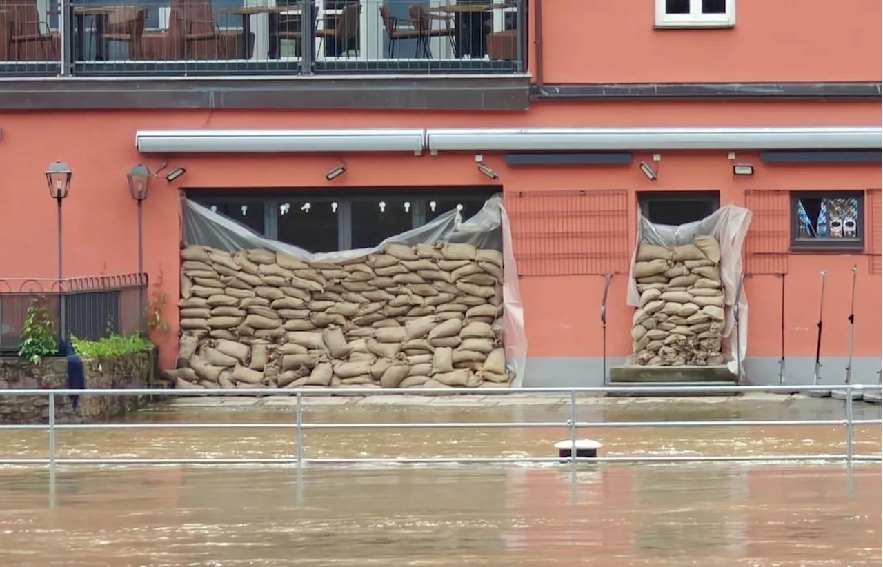 Viele Pegel sinken, aber an der Donau wird es kritisch – Wetterdienst warnt erneut vor Dauerregen