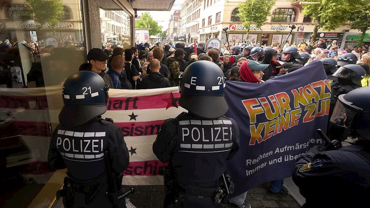 Nordrhein-Westfalen: Nach Tod von Mannheimer Polizist: NRW-Polizei mit Trauerflor