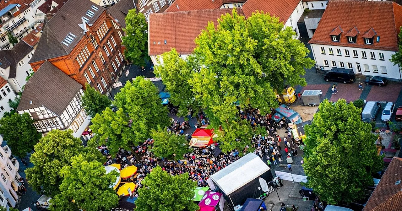 Liveticker zu Bielefelds Leinewebermarkt: Unfall am Jahnplatz, Geschäfte haben geöffnet