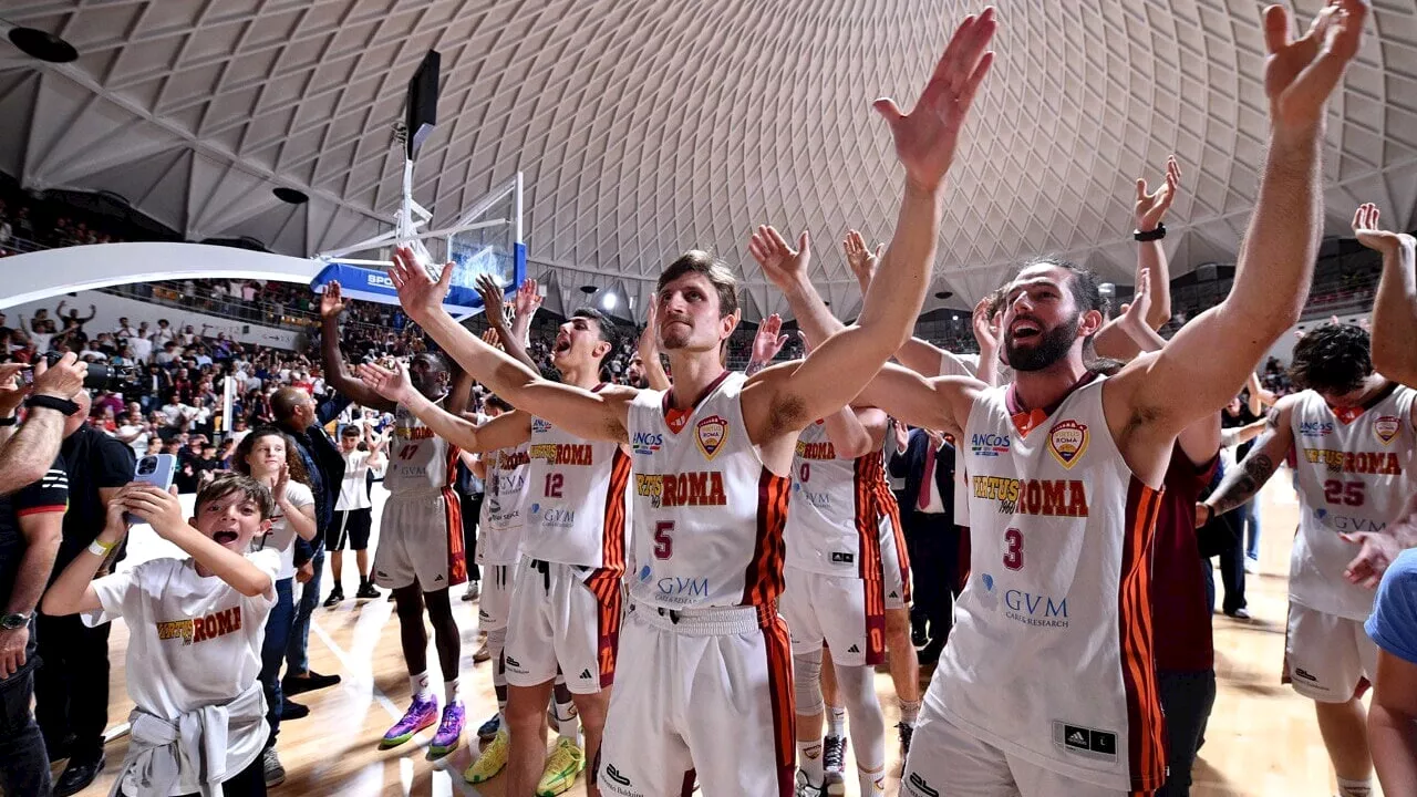 In un Palazzetto dello Sport strepitoso la Virtus vince gara 1 della finale Playoff