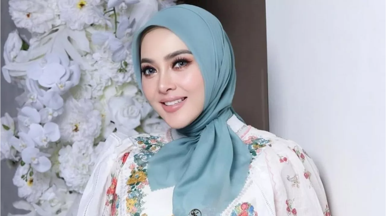 Dandanannya Gak Pernah Norak, Makeup Lawas Syahrini Pakai Lipstik Rp100 Ribuan Viral Lagi