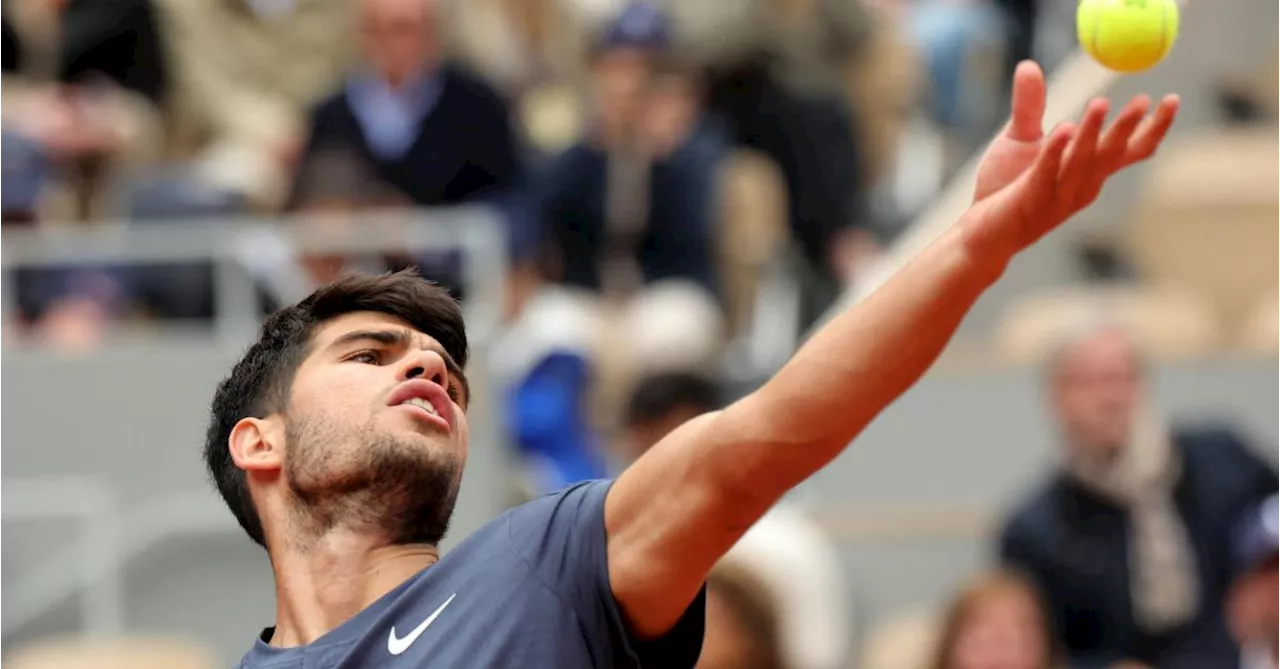 Roland-Garros : Carlos Alcaraz expéditif se qualifie pour les quarts de finale et y rejoint Tsitsipas