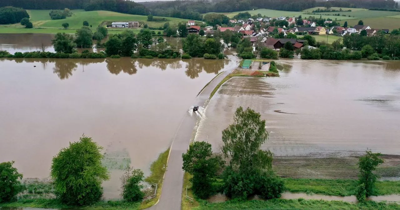 Hochwasser: Dauerregen sorgt für Extrem-Wochenende im Süden