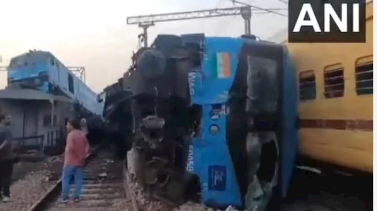 Train Collision Video: ఒడిశా ఘోర రైలు విషాదానికి ఏడాది.. ఇవాళ మరో రైలు ప్రమాదం.. ఎక్కడో తెలుసా..?