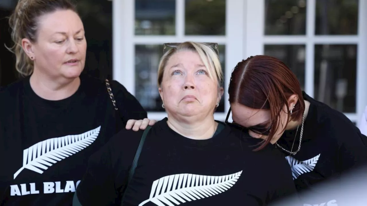Darwin bottle shop worker’s final text to mum while being stabbed