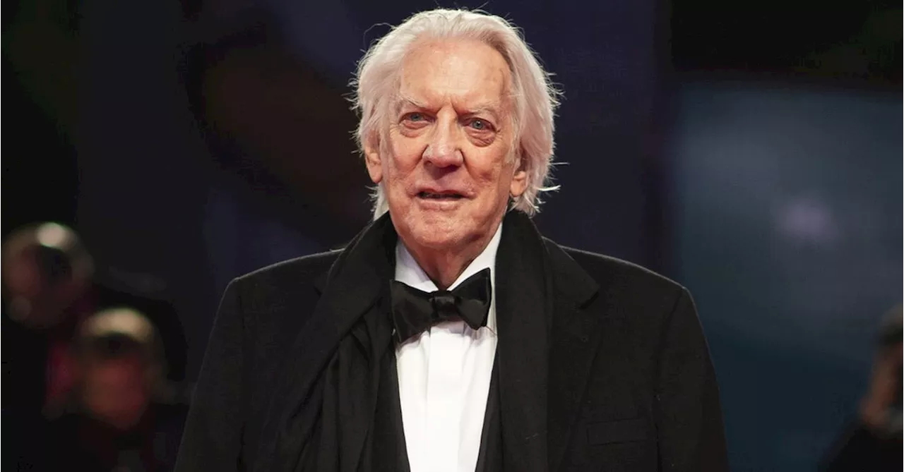 Donald Sutherland, veteran actor known for roles in M*A*S*H, Klute and The Hunger Games, dead at 88