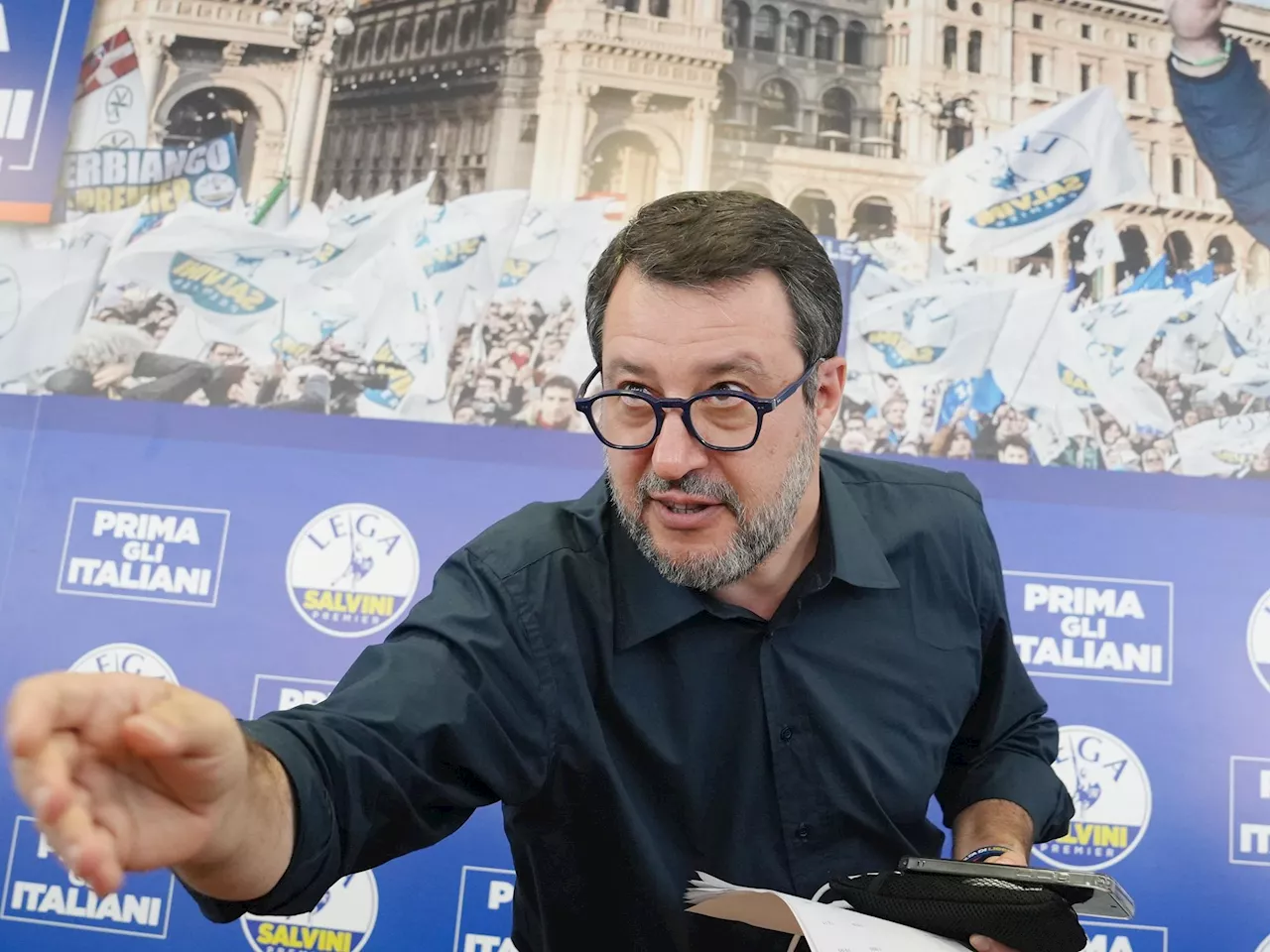 Salvini: 'Lega sotto attacco? Tanti nemici tanto onore'