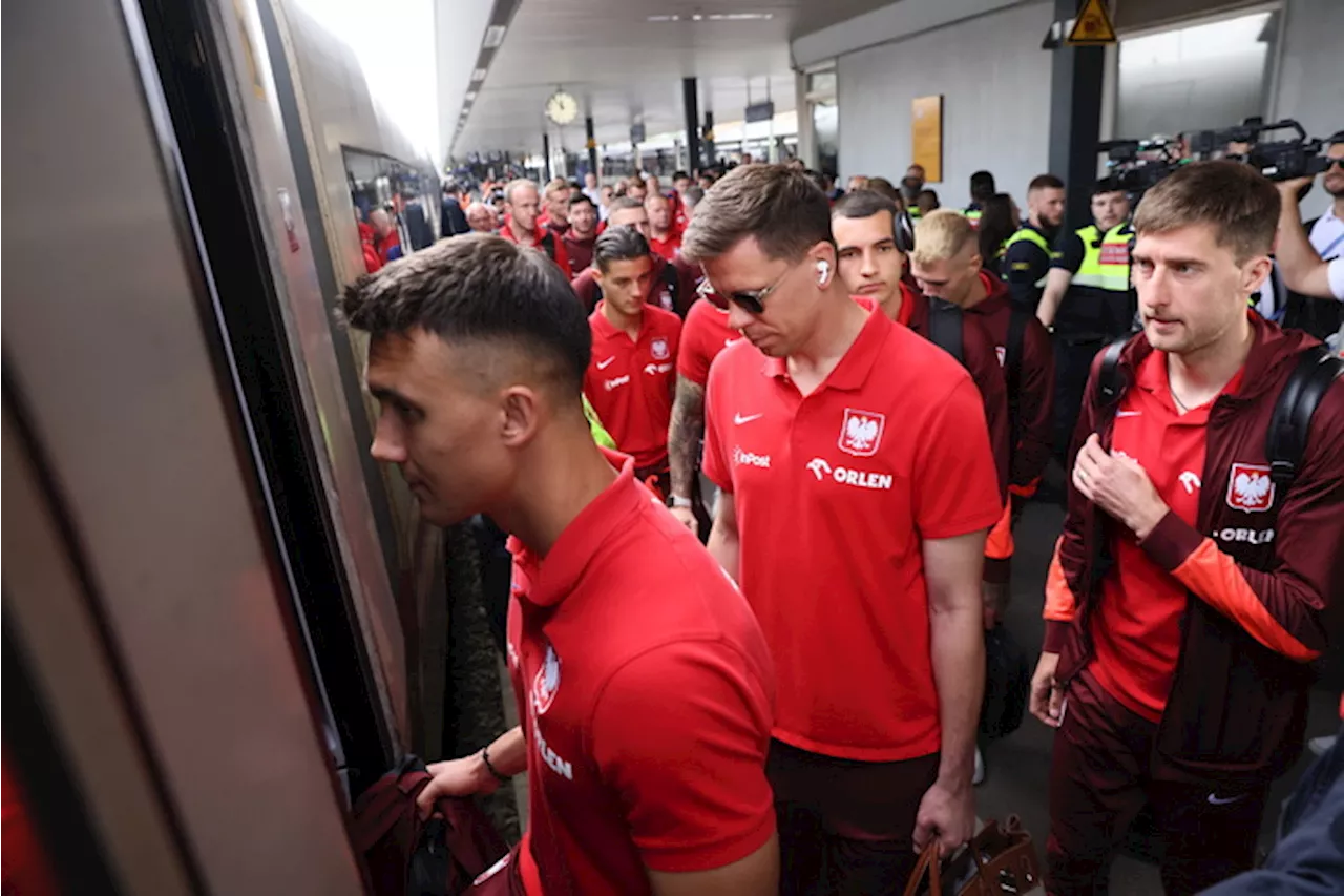 Euro 2024: Szczesny & Co. in treno prima di Polonia-Austria