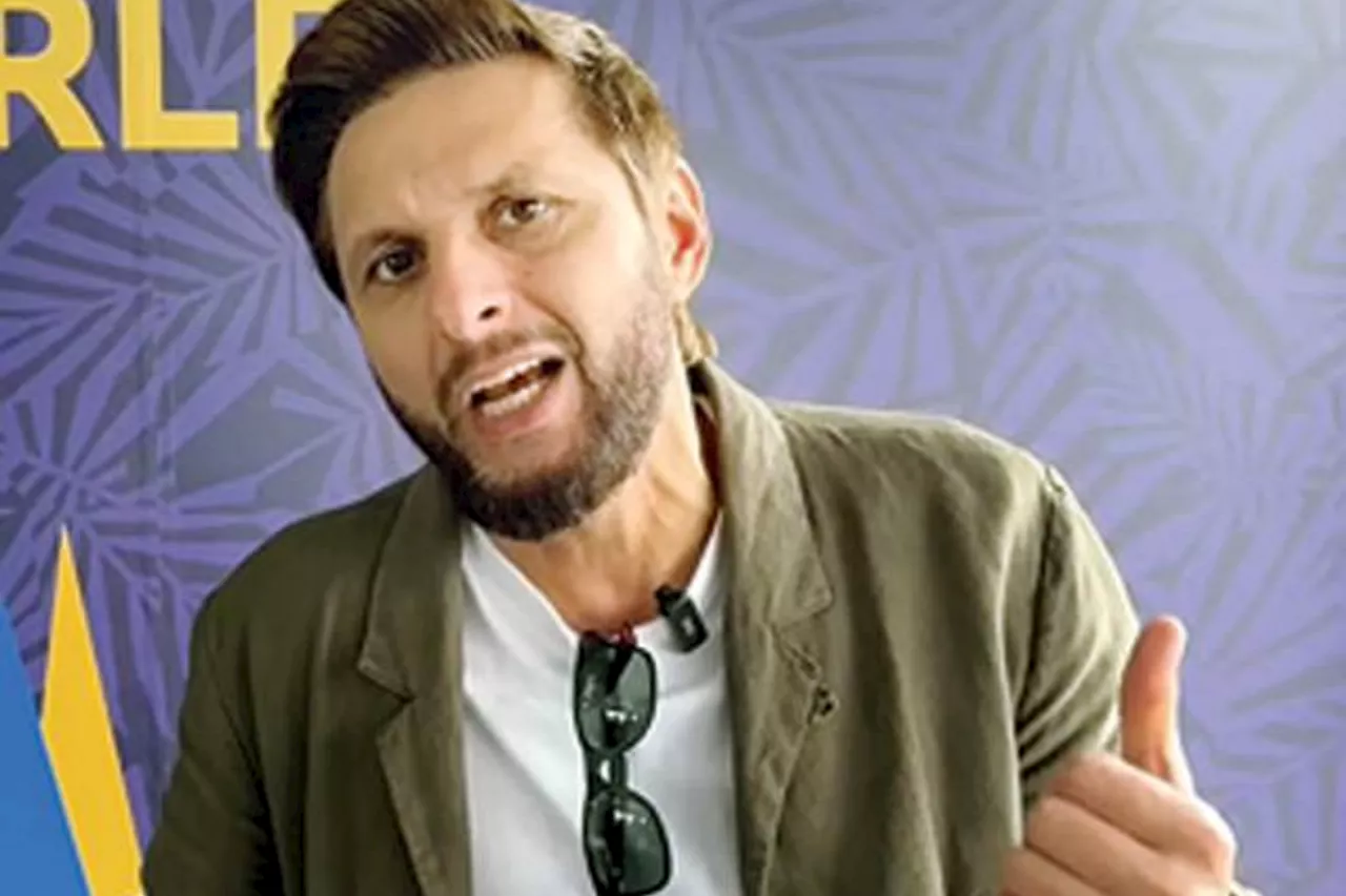 Shahid Afridi clarifies amid viral selfie with pro-Israel group