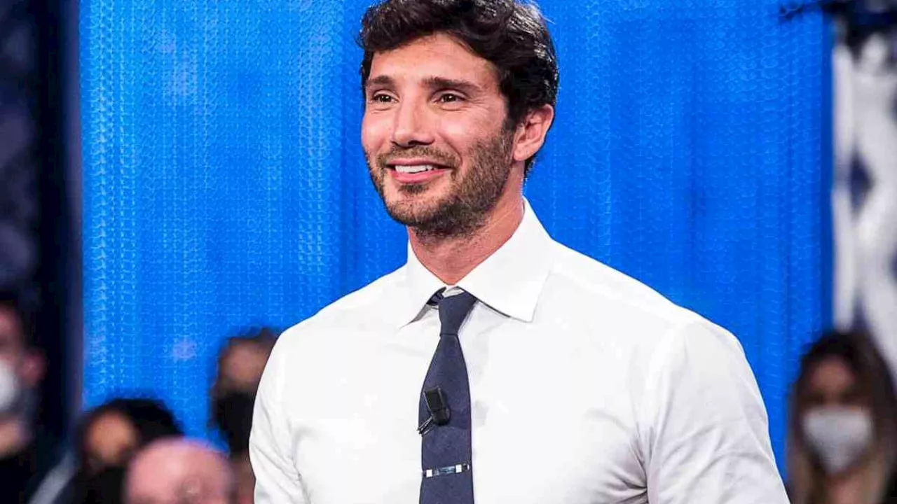 Affari Tuoi, la conduzione a Stefano De Martino è a rischio, arriva una prova