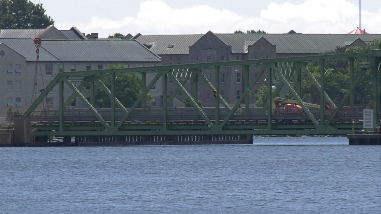 Marine navigation in Kingston, Ont. resumes as LaSalle Causeway work proceeds ahead of schedule