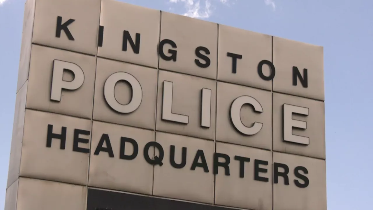 Pedestrian struck by driver in Kingston, Ont. Wednesday dies of injuries