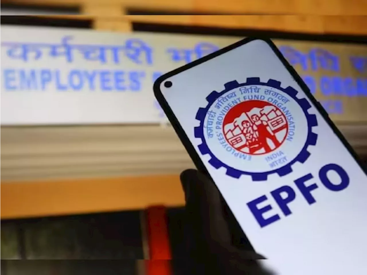 EPFO में अप्रैल-2024 में 8.87 लाख नए मेंबर्स जुड़े: इसमें 18 से 25 साल ऐज ग्रुप के 55.50%, नई फीमेल मेंबर्स ...