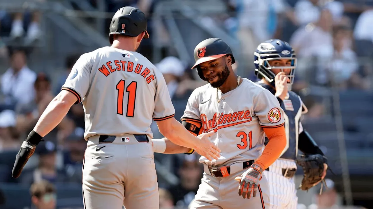 Orioles rout Yankees 17-5, win 22nd straight series vs. AL East