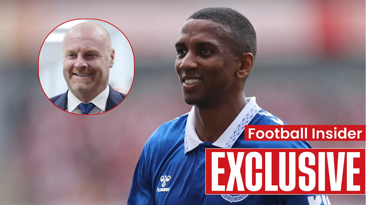 Everton agree Ashley Young deal