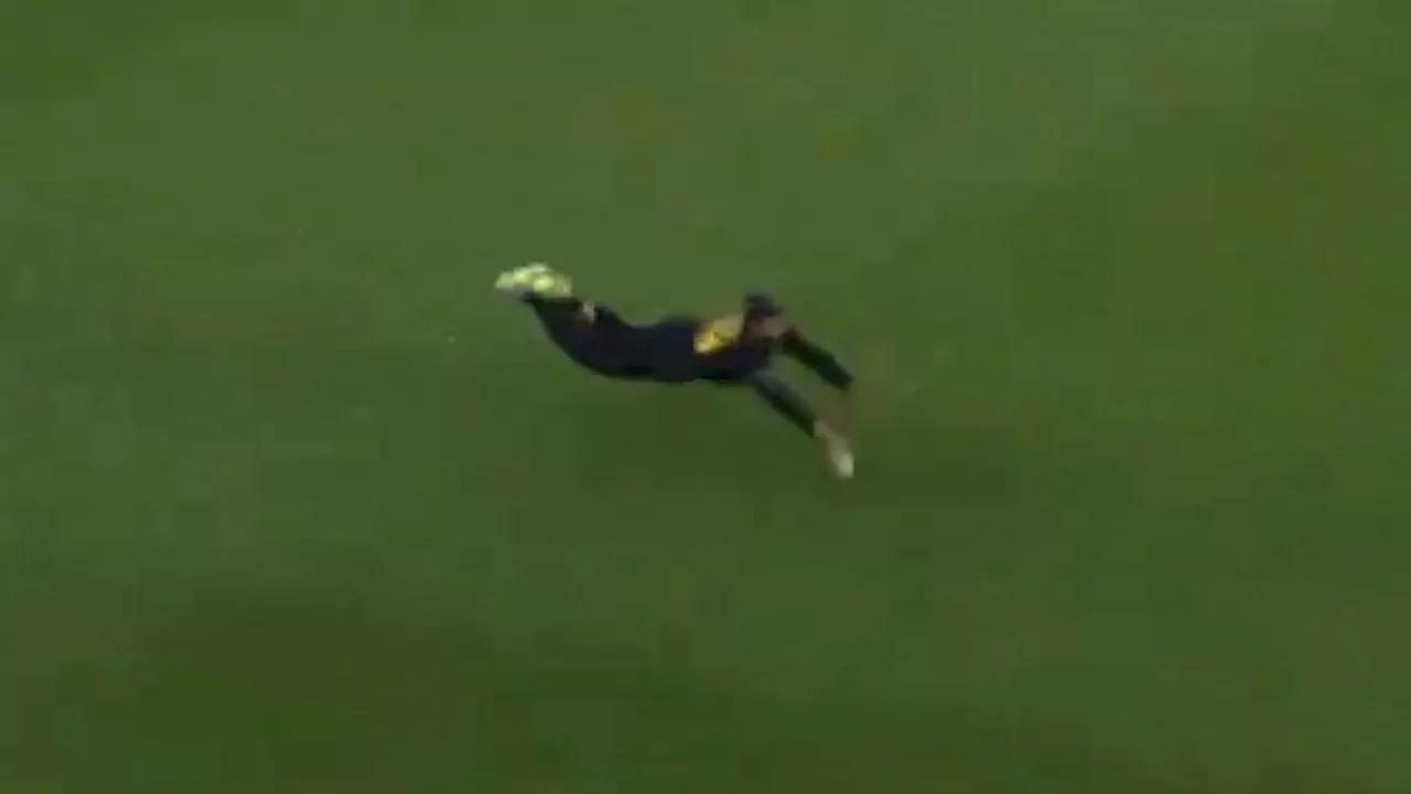 ‘No way’: Cricket world stunned as Marnus pulls off catch of the year contender