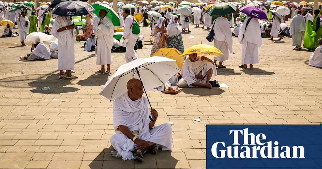 More than 1,000 hajj pilgrims die in Mecca as temperatures hit high of 51C