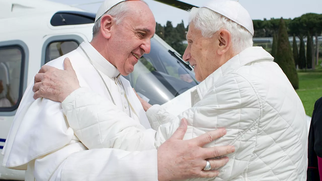 Papa Francesco fa il debunker del Vaticano